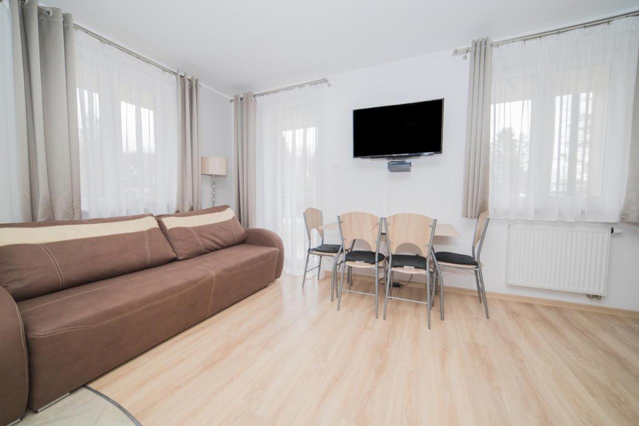 Apartament Z Duzym Balkonem Osiedle Zwyciezcow Polanica-Zdroj Exterior photo